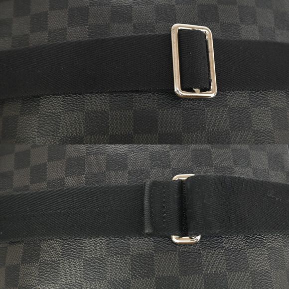 LOUIS VUITTON Reporter Dayton Shoulder Bag - Picture 16 of 16